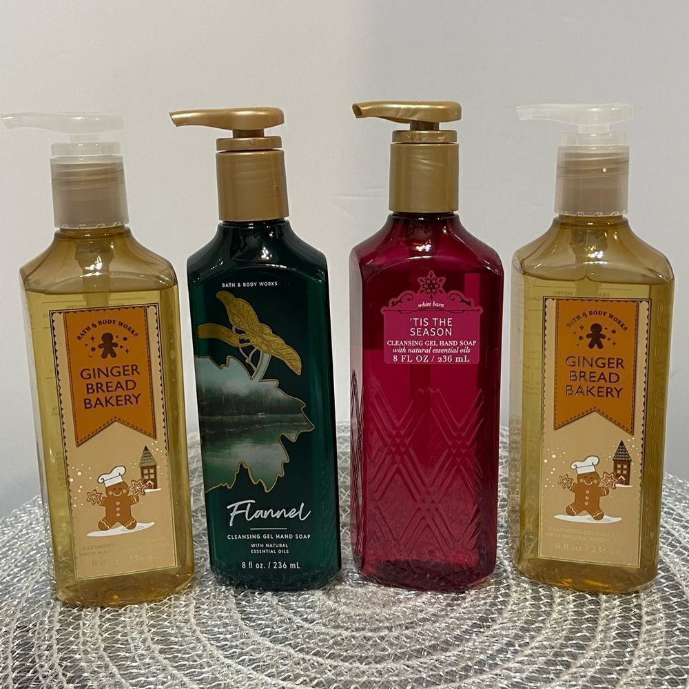 BBW Tis The Season, Flannel and 2 Gingerbread Bakery Gel Hand Soap set of 4 NWT